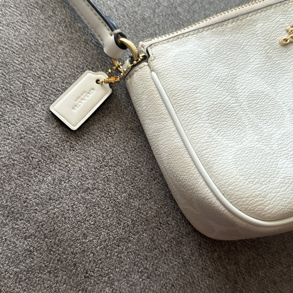 Coach NOLITA 19 IN SIGNATURE CANVAS white - Picture 5 of 7